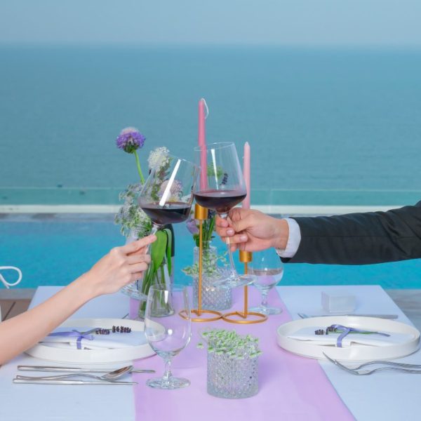 Romantic Dinner – Warm Up Your Love With Only VND 500,000+/ Pax
